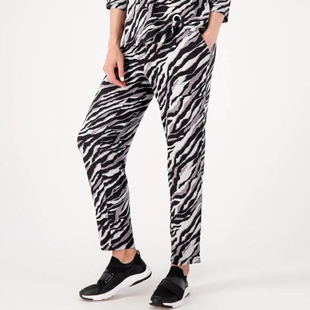 Sport Savvy Women's LP Black Zebra Printed Brushed Soft Jersey Ankle‎ Pants